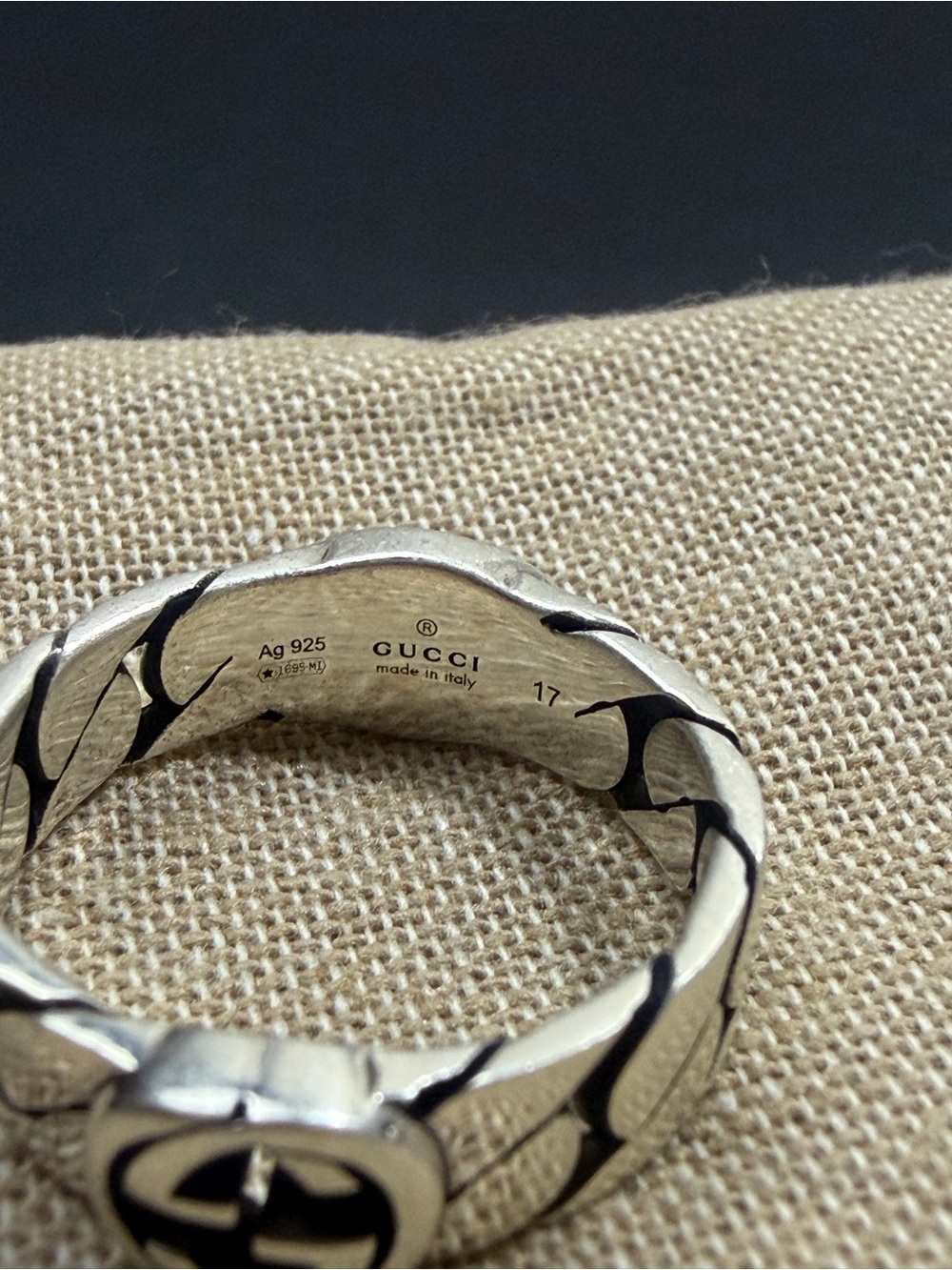 Gucci interlocking G Silver Ring - Picture 6 of 6